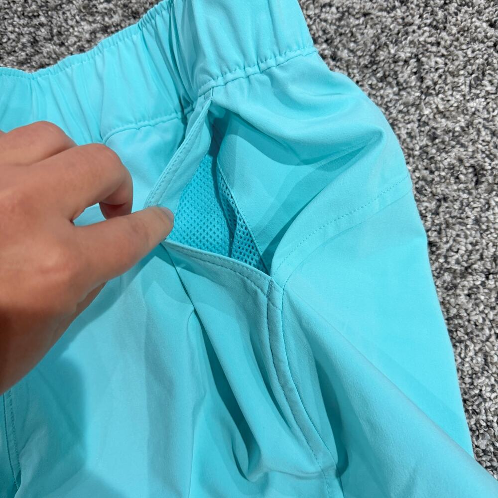Women's Columbia Aqua Light Blue 3" Inseam, Size Large (L) - Picture 2 of 6